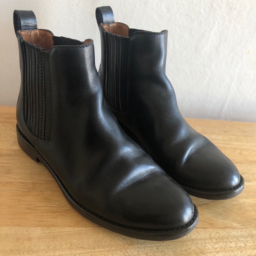 Madewell black chelsea boots resoled sz 37 / 7